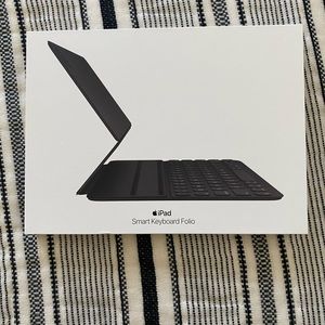 Apple Smart Keyboard Folio for iPad
